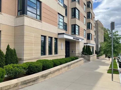 1650 Commonwealth Ave # 202, Boston, MA 02135