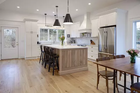 19 E Bay Rd, Barnstable, MA 02655 photo 10