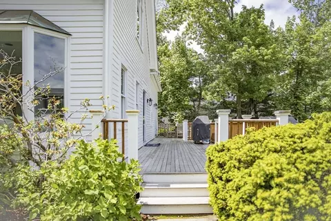 19 E Bay Rd, Barnstable, MA 02655 photo 5