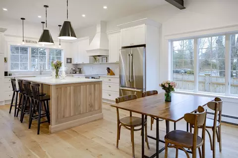 19 E Bay Rd, Barnstable, MA 02655 photo 9