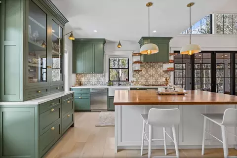31 Greenwood St, Newton, MA 02459