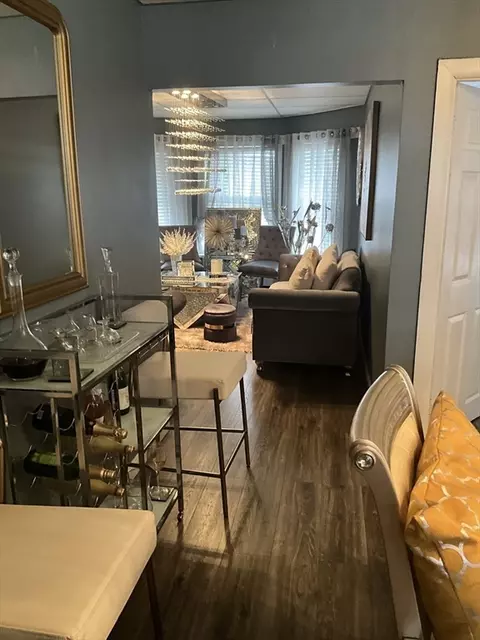 15 Higgins St, Fall River, MA 02724 photo 4