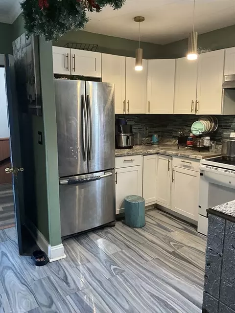 15 Higgins St, Fall River, MA 02724 photo 7