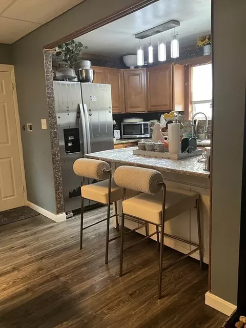 15 Higgins St, Fall River, MA 02724 photo 9