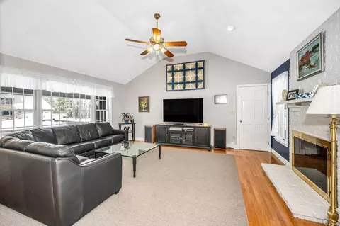 15 Thomas Dr, Reading, MA 01867 photo 18