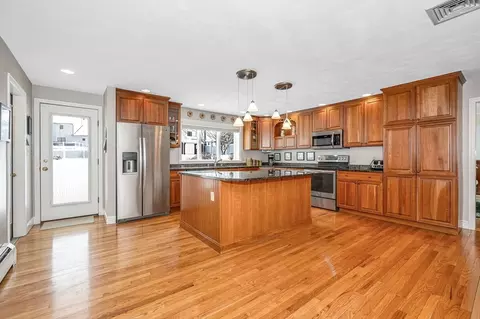 15 Thomas Dr, Reading, MA 01867 photo 14