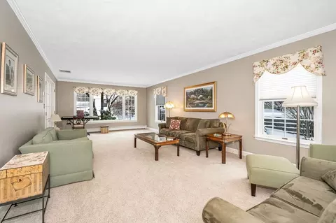 15 Thomas Dr, Reading, MA 01867 photo 6