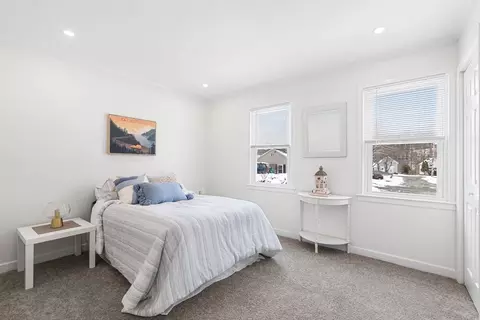 Bedroom - 7 Glenhill Ter, Maynard, MA 01754 photo 1 of 4