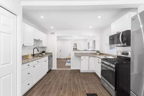Entry Way - 7 Glenhill Ter, Maynard, MA 01754 photo 1 of 1