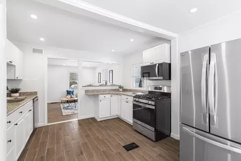 Kitchen - 7 Glenhill Ter, Maynard, MA 01754 photo 1 of 2