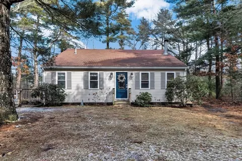 7 Summer St, Wareham, MA 02571