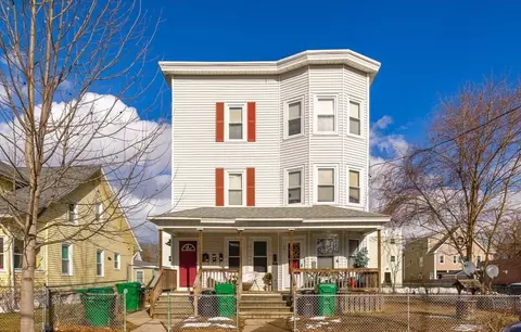 22 Leslie St, Chicopee, MA 01013
