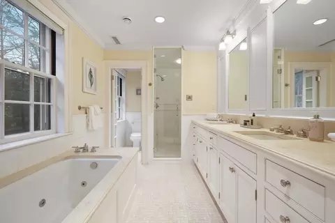 20 Sears Rd, Brookline, MA 02445 photo 25