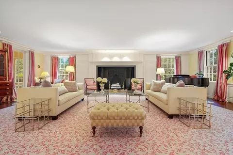 20 Sears Rd, Brookline, MA 02445 photo 3