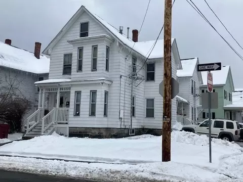 171 Powell St, Lowell, MA 01851