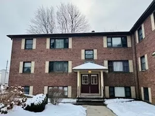 135 Vale St #1, Fall River, MA 02724