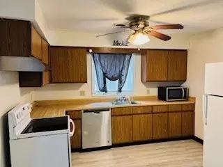 135 Vale St #1, Fall River, MA 02724 photo 4