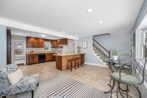 12 Edwin St, Reading, MA 01867 photo 6
