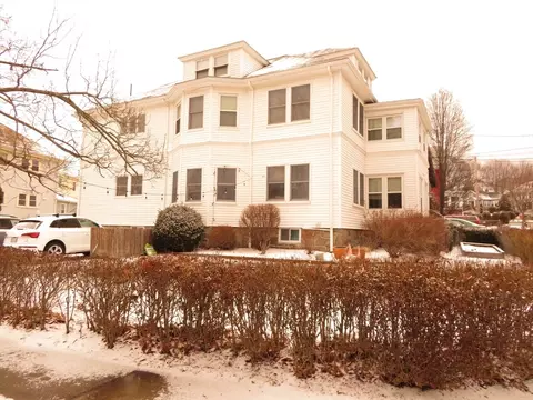 170-172 Church St, Watertown, MA 02472