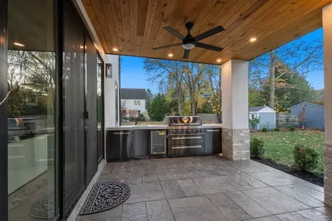 Exterior - 51 Pilgrim Rd, Needham, MA 02492 photo 5 of 6