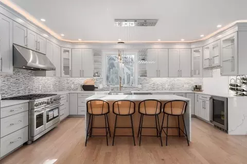 Kitchen - 51 Pilgrim Rd, Needham, MA 02492 photo 2 of 5