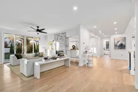 Living - 51 Pilgrim Rd, Needham, MA 02492 photo 2 of 5