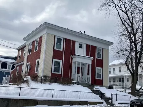 426 Fletcher St, Lowell, MA 01854