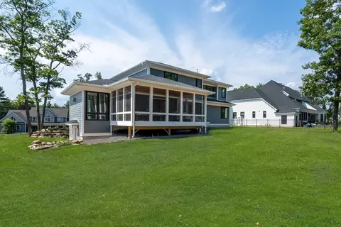 Exterior - 17 Highclere, Windham, NH 03087 photo 4 of 6