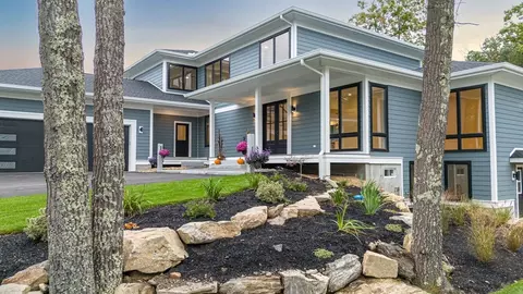 17 Highclere, Windham, NH 03087