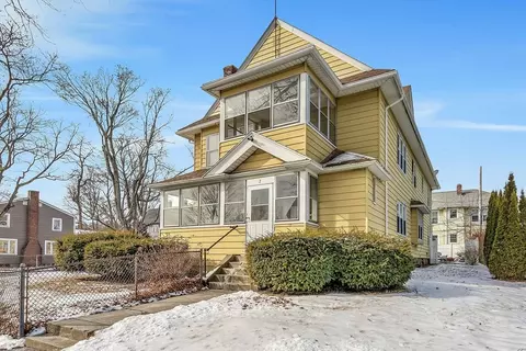 7 Fiske St, Worcester, MA 01602