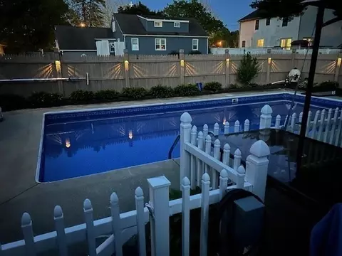 25 Gardens Dr, Springfield, MA 01119 photo 9