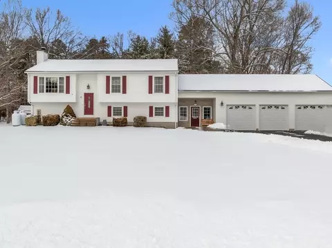 11 Crystal Dr, Southwick, MA 01077