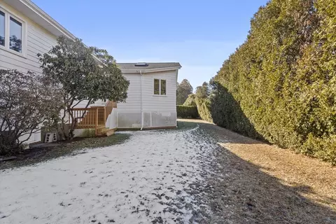 Exterior - 5 Arlyn Rd, Marblehead, MA 01945 photo 3 of 3