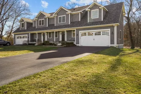 21 Warren Ave #5, Seekonk, MA 02771