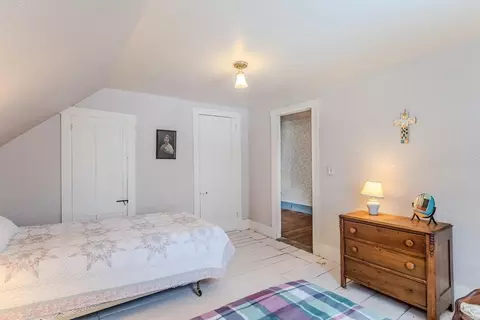 Bedroom - 111 Amherst Rd, Leverett, MA 01054 photo 4 of 6