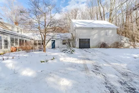 Exterior - 111 Amherst Rd, Leverett, MA 01054 photo 2 of 8