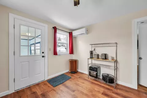 117 Vale St, Worcester, MA 01604 photo 6