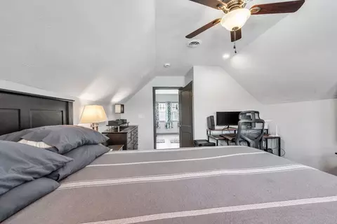 117 Vale St, Worcester, MA 01604 photo 23
