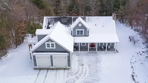 6 Dorsey Rd, Freetown, MA 02702