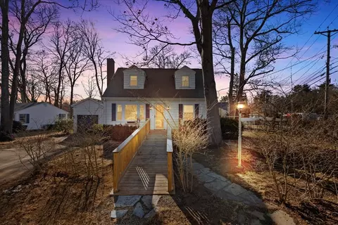 320 Torrey St, Brockton, MA 02301