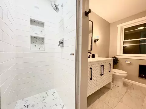 Bath - 8 Eddy St, Webster, MA 01570 photo 6 of 7