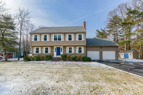 19 N White Pine Ln, Mansfield, MA 02048