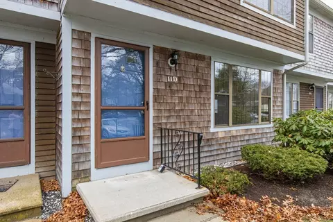 195 Falmouth Rd #11D, Mashpee, MA 02649