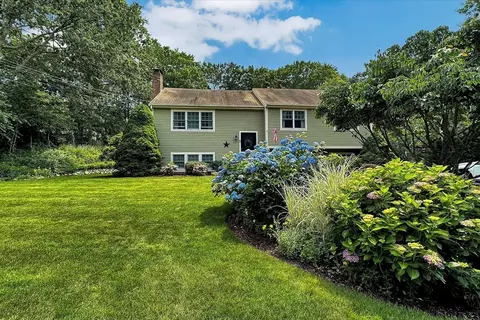 8 Colony Ave, Bourne, MA 02532 photo 5