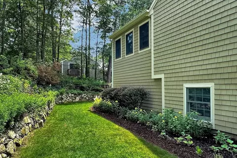 8 Colony Ave, Bourne, MA 02532 photo 8