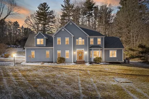 3 Hickory Dr, Medway, MA 02053