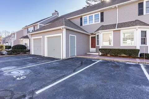 1559 Bay St #30, Taunton, MA 02780