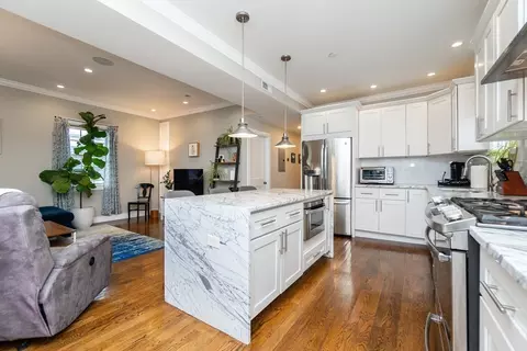 265 E St #3, Boston, MA 02127 photo 4