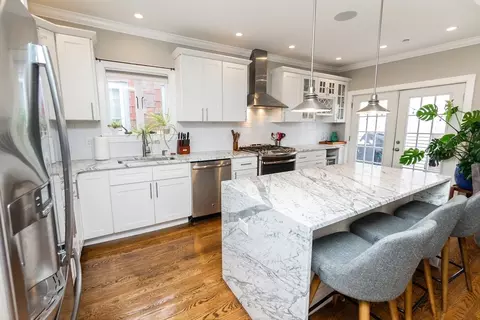 265 E St #3, Boston, MA 02127 photo 2