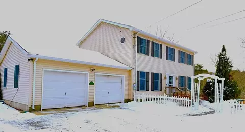 276 Belchertown Rd, Ware, MA 01082